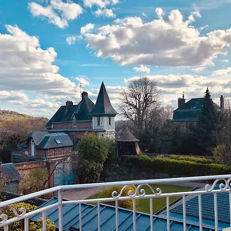 La La Gloriette Πανσιόν